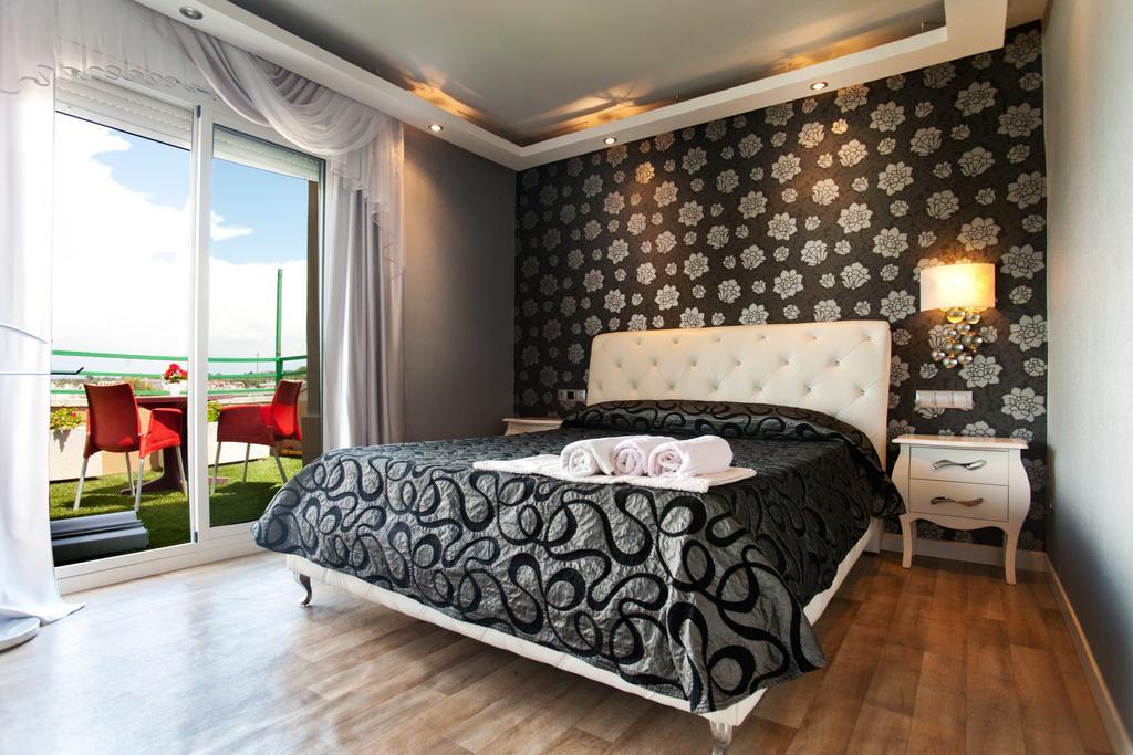 Apartamento Amposta 萨洛 客房 照片