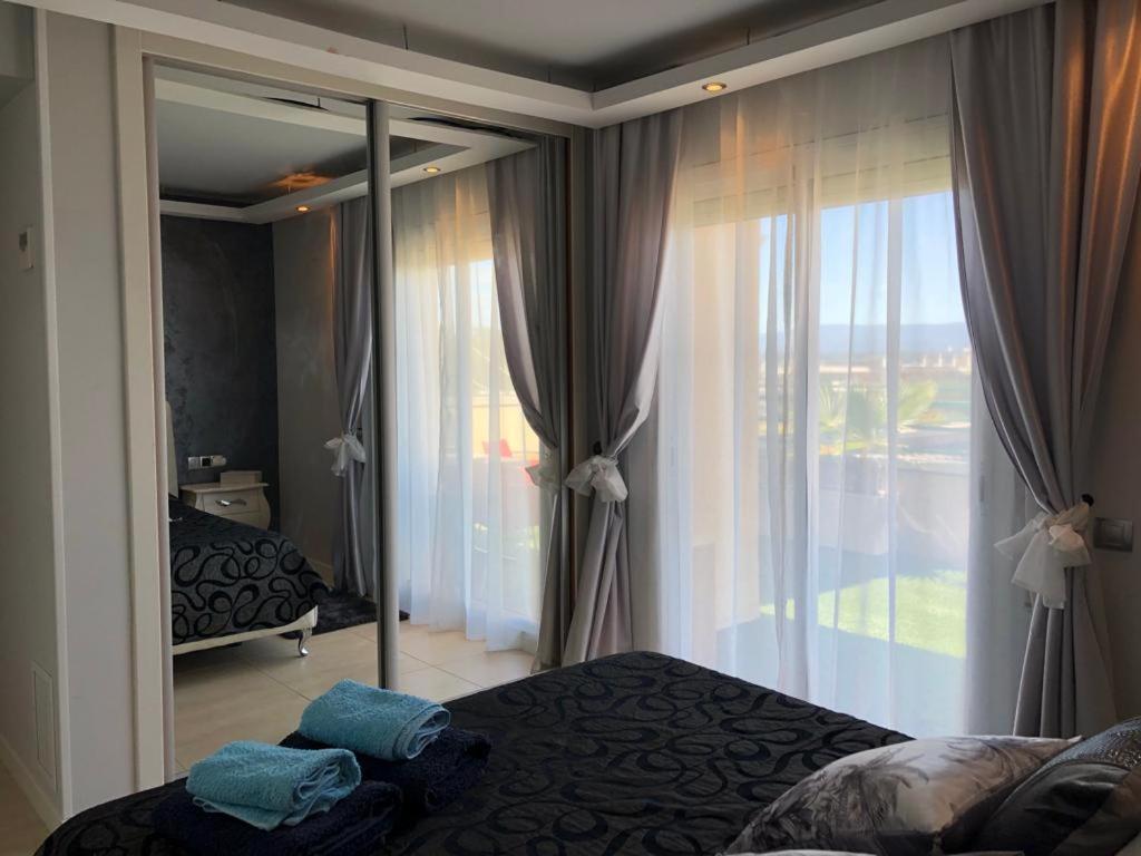Apartamento Amposta 萨洛 外观 照片