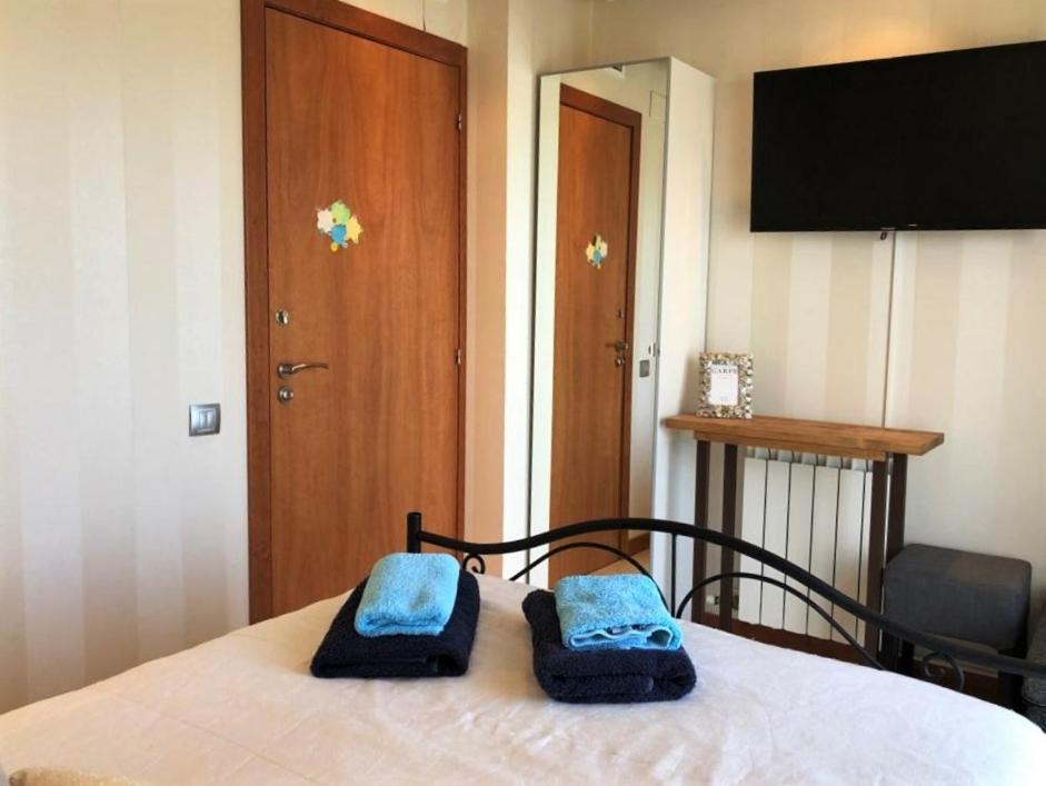 Apartamento Amposta 萨洛 外观 照片