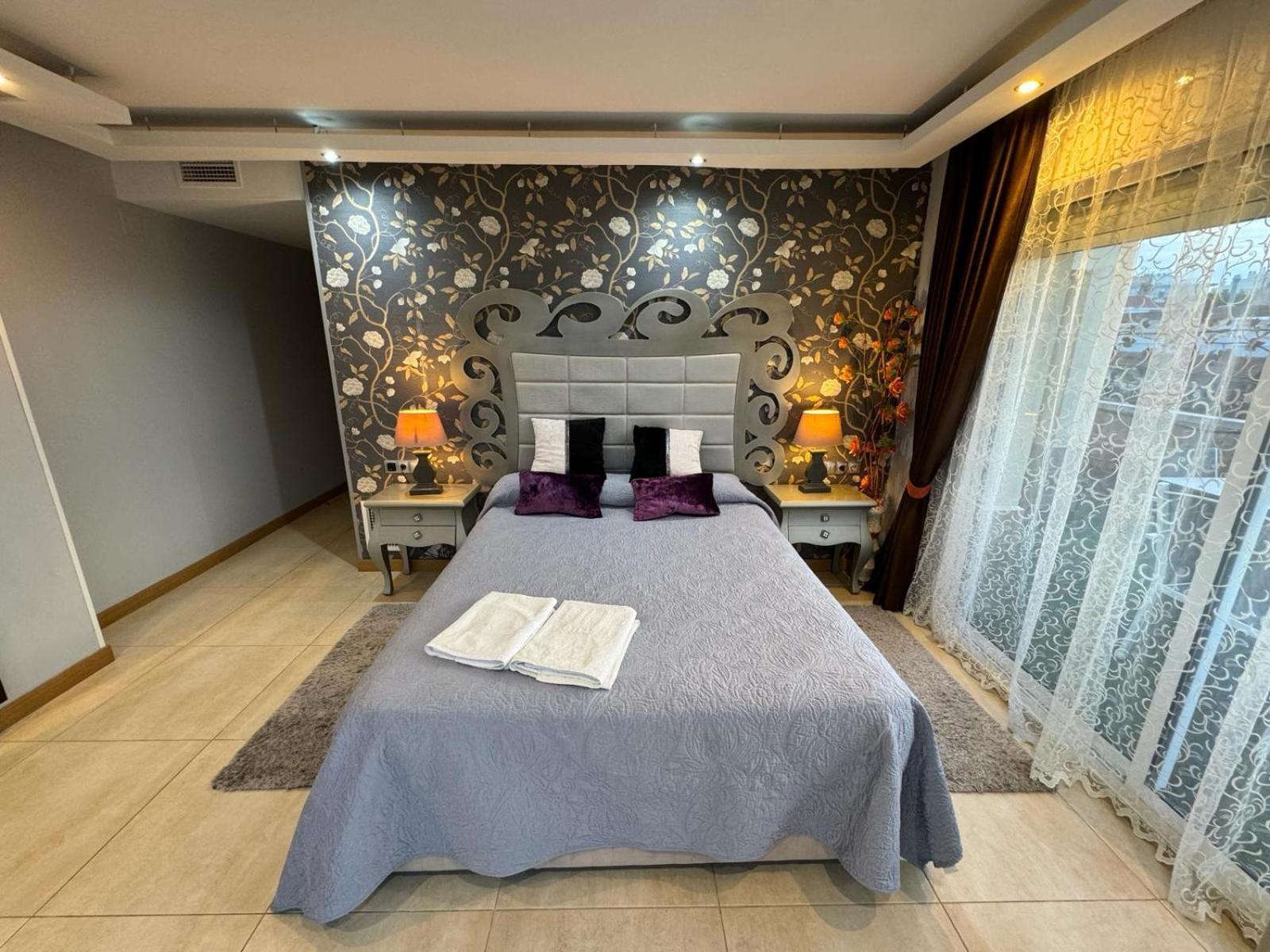 Apartamento Amposta 萨洛 外观 照片